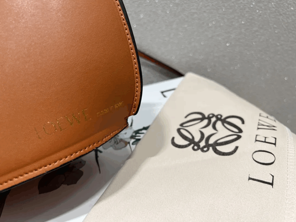 LOEWE-2023年大注目のロエベ バケットバッグ - 画像 (7)