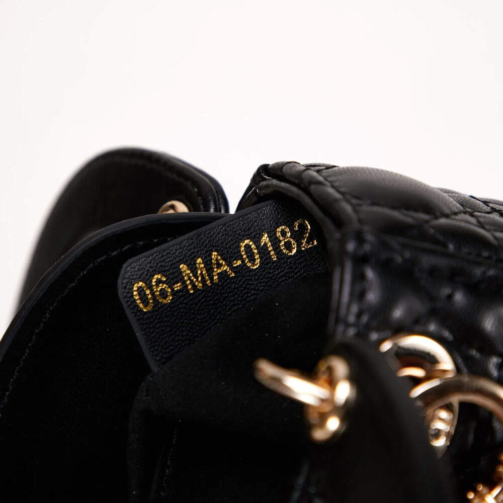 【DIOR 公式 旗艦店】ディオール ショルダーバッグ 当日出荷 好評に付き再入荷！12*10*5CM - 画像 (7)
