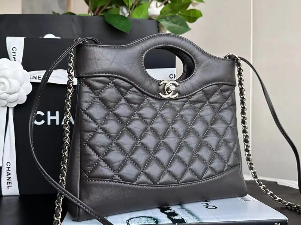 ★人気沸騰【 CHANEL 】CHANEL 31 ミニ ショッピング バッグ - 画像 (5)