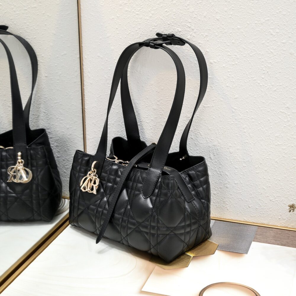 【DIOR公式 旗艦店】（ディオール）Toujoursハンドバッグ 23*15*15cm - 画像 (4)