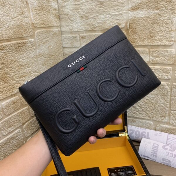【GUCCI 公式 旗艦店】グッチ クラッチバッグ 当日出荷 好評に付き再入荷！28*18.3CM