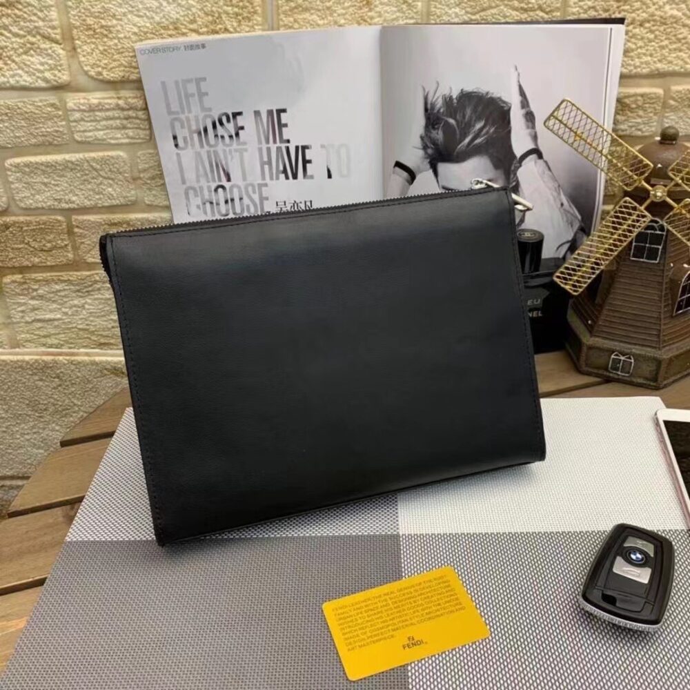 【FENDI 公式 旗艦店】フェンディ クラッチバッグ 当日出荷 好評に付き再入荷！27*20*4.5CM - 画像 (7)
