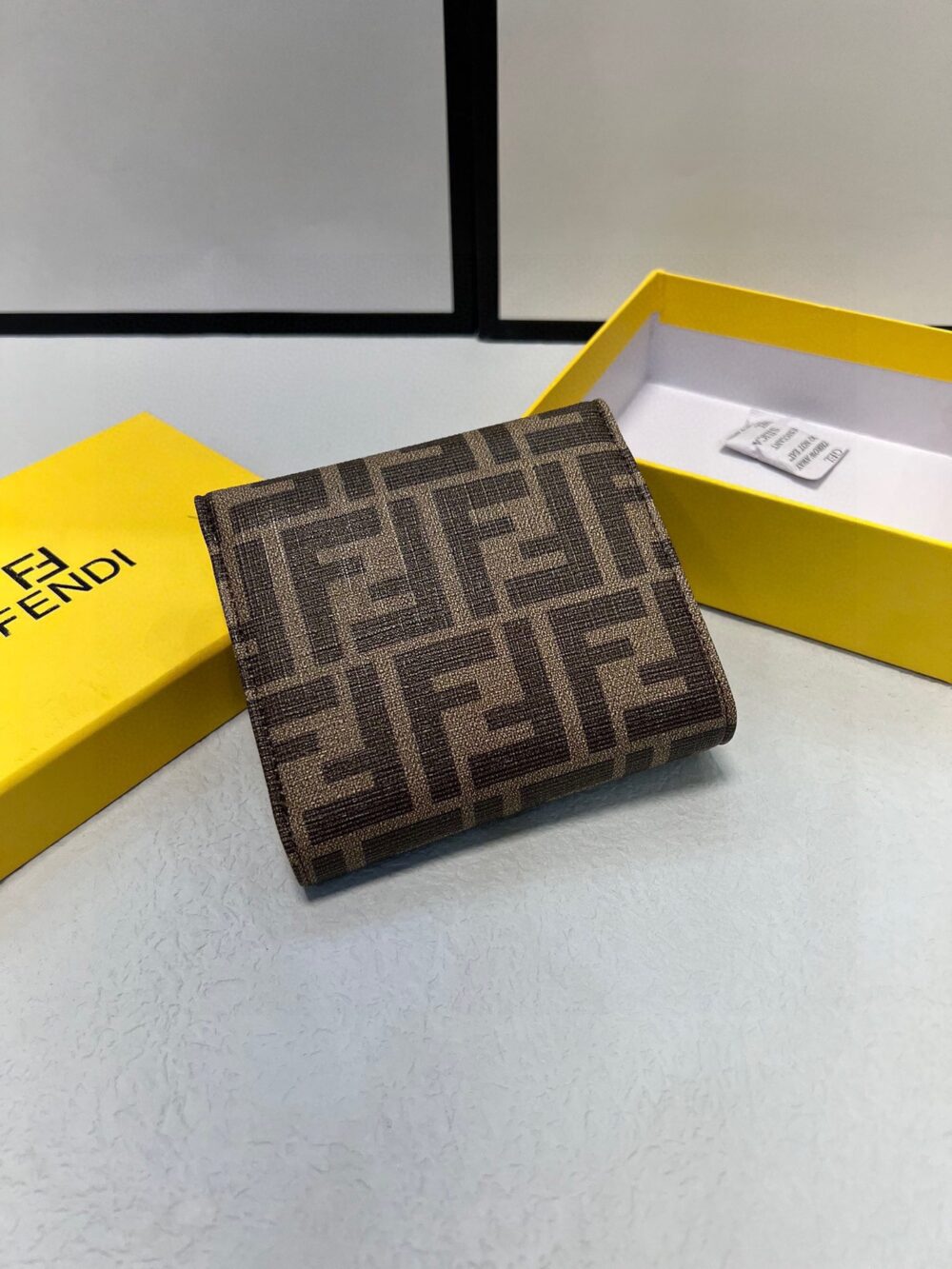 【FENDI 公式 旗艦店】フェンディ 財布 当日出荷 好評に付き再入荷！11*10CM - 画像 (8)