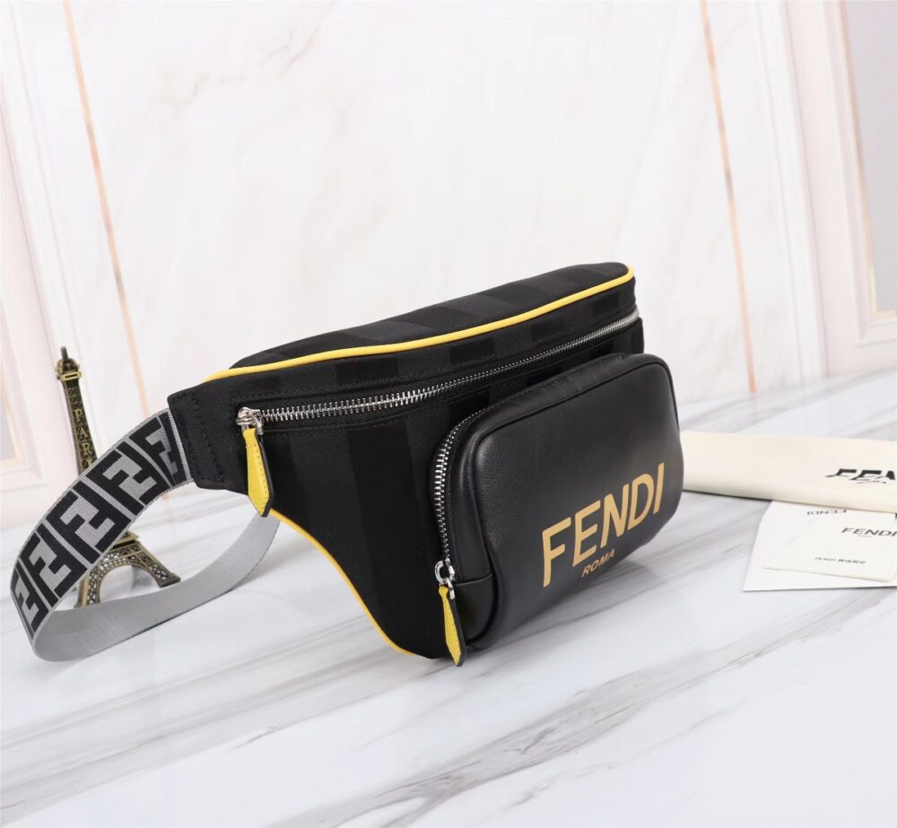 【FENDI公式 旗艦店】 フェンディ チェストバッグ 当日出荷 好評に付き再入荷！18*20*7CM - 画像 (2)