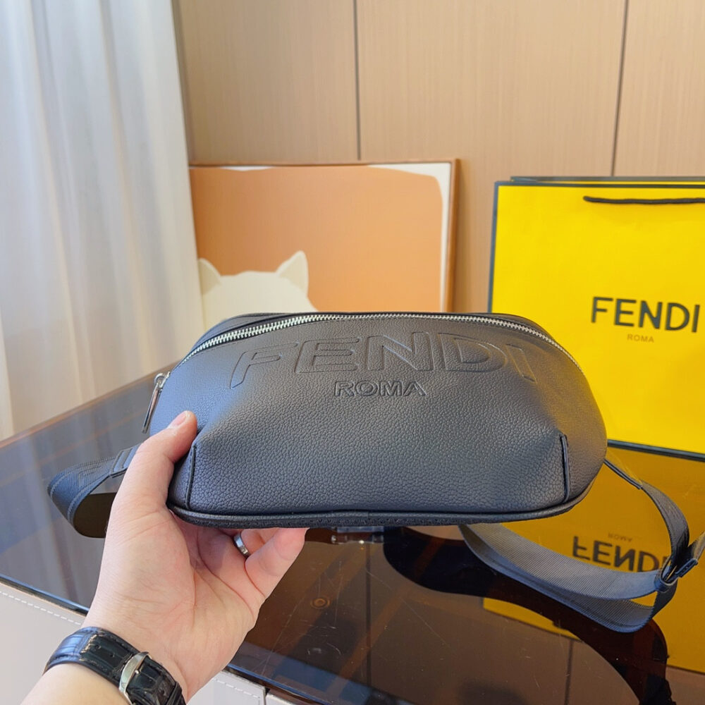 【FENDI 公式 旗艦店】 フェンディ ウエストポーチ 当日出荷 好評に付き再入荷！29*8*16CM - 画像 (5)