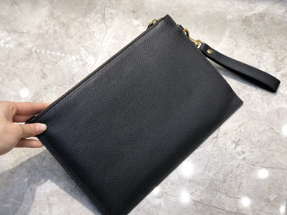 Gucci（グッチ）クラッチバッグ 30x20x1.5cm - 画像 (5)