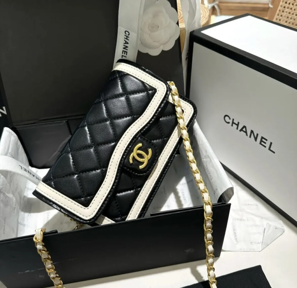 【トレンドのバイカラー♪】CHANEL シャネル ショルダーバッグ - 画像 (2)