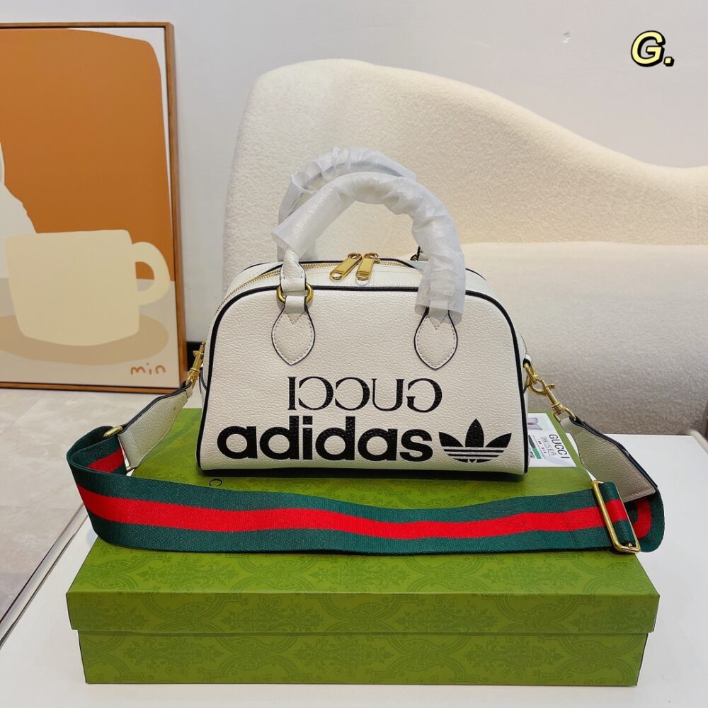 ADIDAS X GUCCI ミニ ダッフルバッグ 28 X 16 X 12CM - 画像 (4)