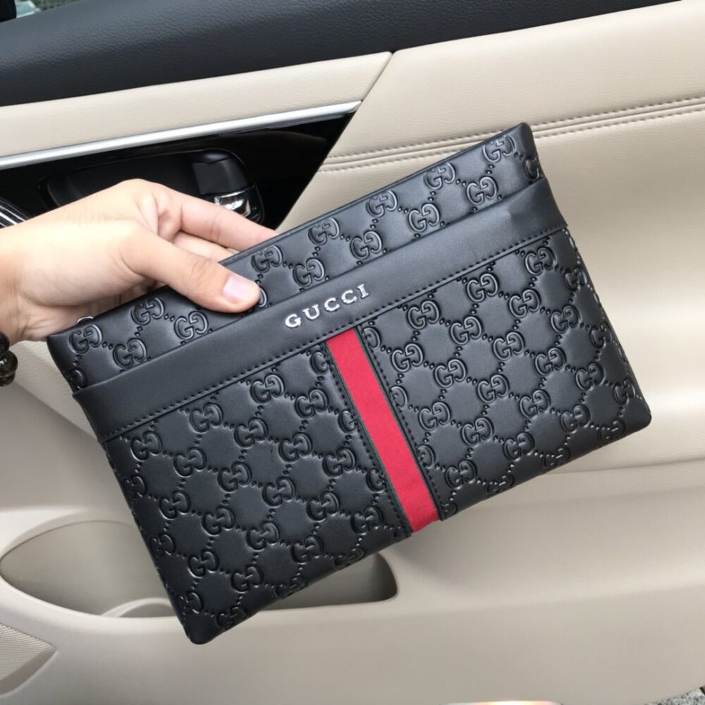 Gucci（グッチ）クラッチバッグ 28x18x3cm