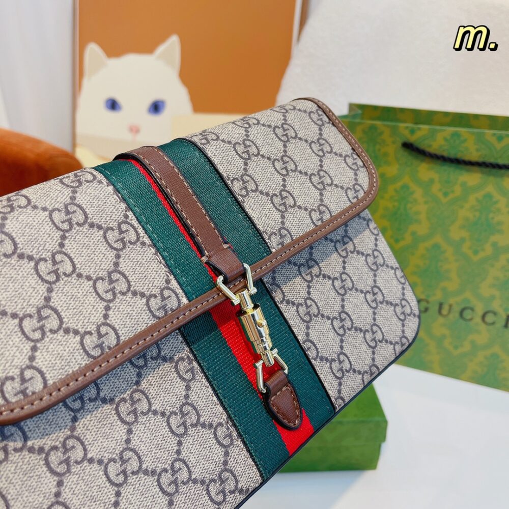 GUCCI 〔グッチ〕Jackie 1961 ファニーパック - 画像 (8)