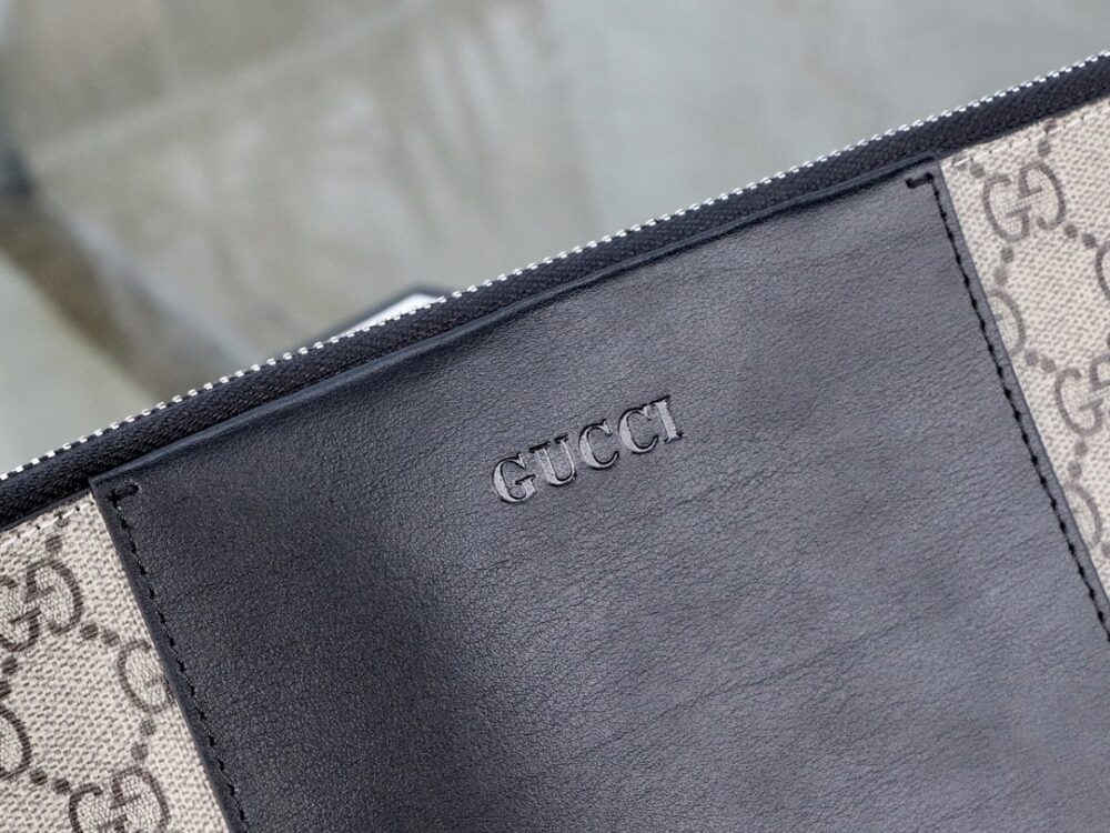 Gucci（グッチ）クラッチバッグ 30.5x21x1.5cm - 画像 (9)