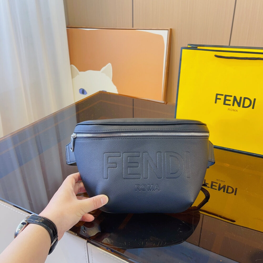 【FENDI 公式 旗艦店】 フェンディ ウエストポーチ 当日出荷 好評に付き再入荷！29*8*16CM - 画像 (2)