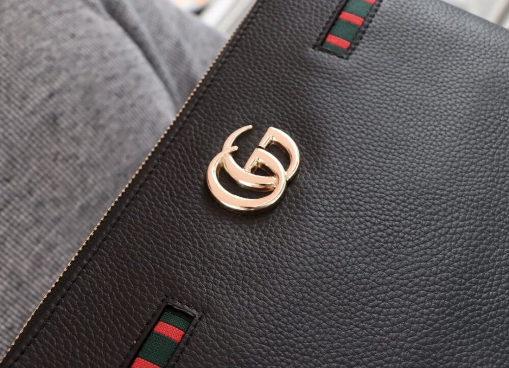 Gucci（グッチ）クラッチバッグ 29x18x5cm - 画像 (9)