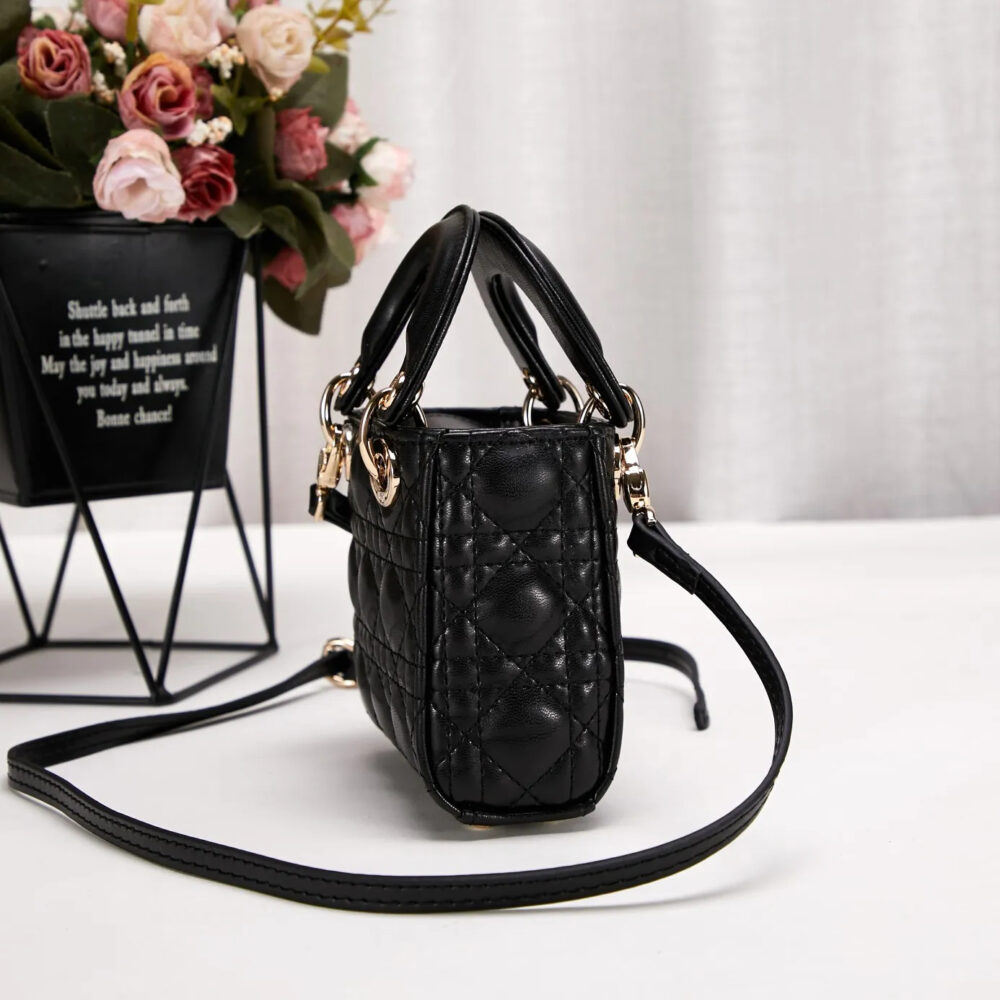 【DIOR 公式 旗艦店】ディオール ショルダーバッグ 当日出荷 好評に付き再入荷！12*10*5CM - 画像 (4)