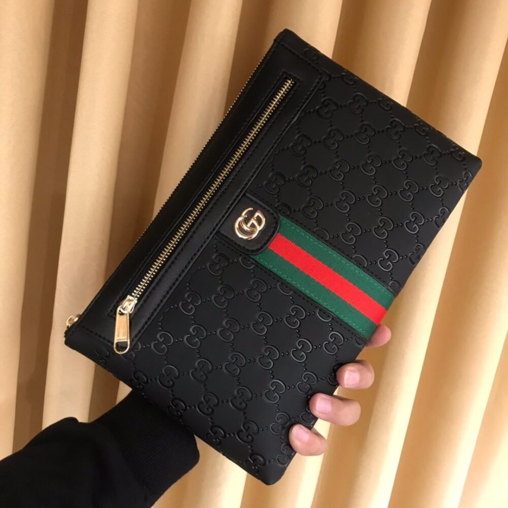 Gucci（グッチ）クラッチバッグ 28x19x3cm