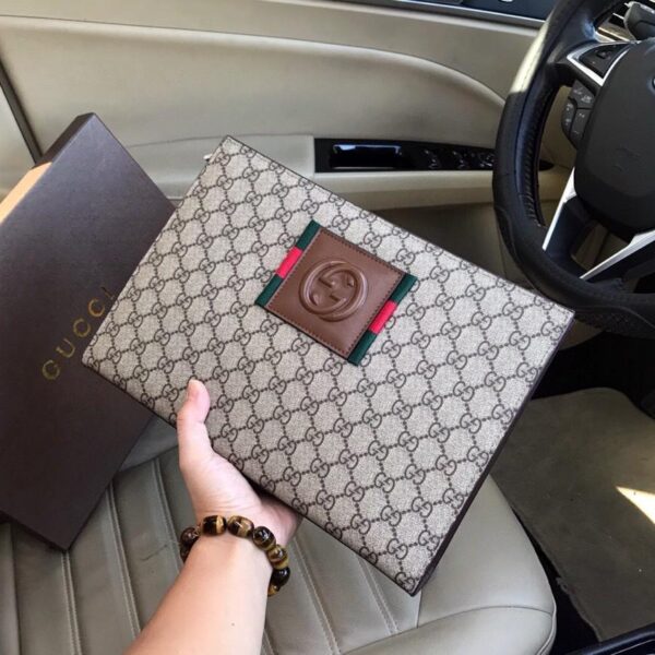 Gucci（グッチ）クラッチバッグ 31.5x24x6cm