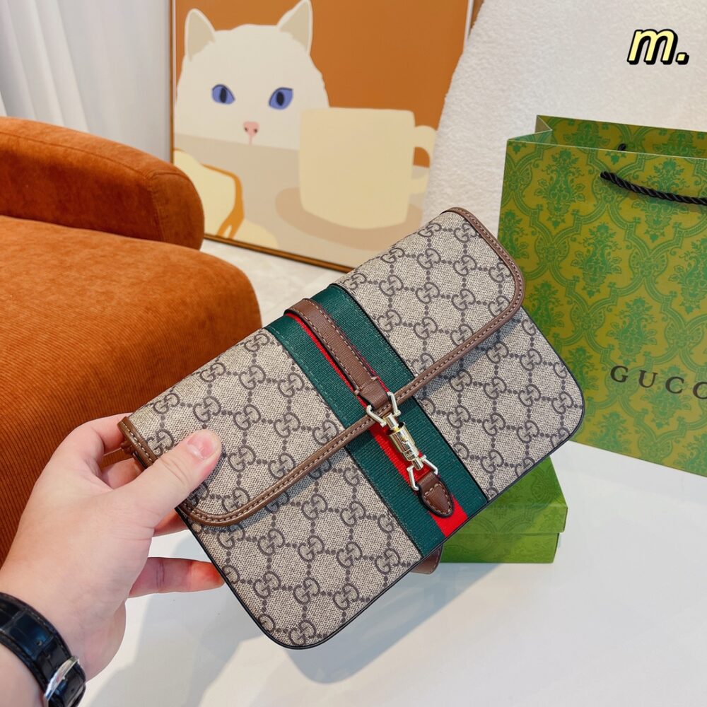 GUCCI 〔グッチ〕Jackie 1961 ファニーパック - 画像 (11)