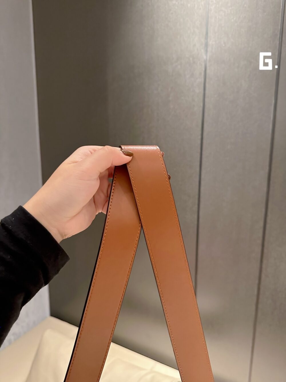 【FENDI公式 旗艦店】 フェンディ ハンドバッグ 当日出荷 好評に付き再入荷！36.31CM - 画像 (7)