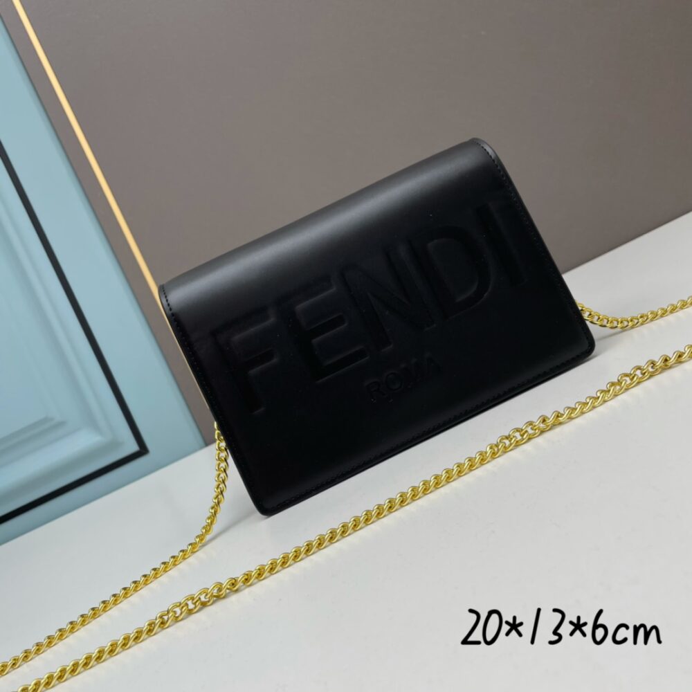 【FENDI 公式 旗艦店】フェンディ ショルダーバッグ 当日出荷 好評に付き再入荷！20*13*6CM - 画像 (3)