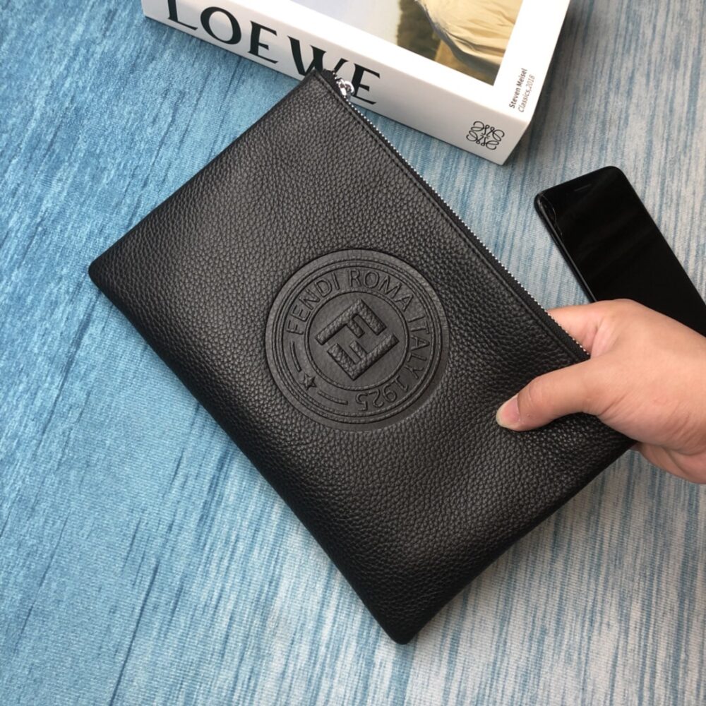 【FENDI 公式 旗艦店】フェンディ クラッチバッグ 当日出荷 好評に付き再入荷！28*18CM - 画像 (7)
