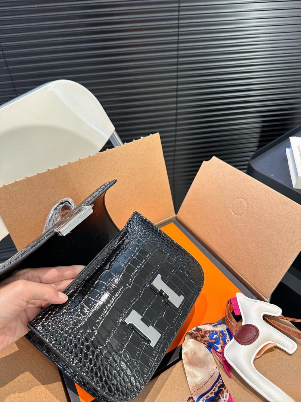 【Hermès 公式旗艦店】エルメス 斜めがけバッグ 当日出荷 好評に付き再入荷！19*14CM - 画像 (5)