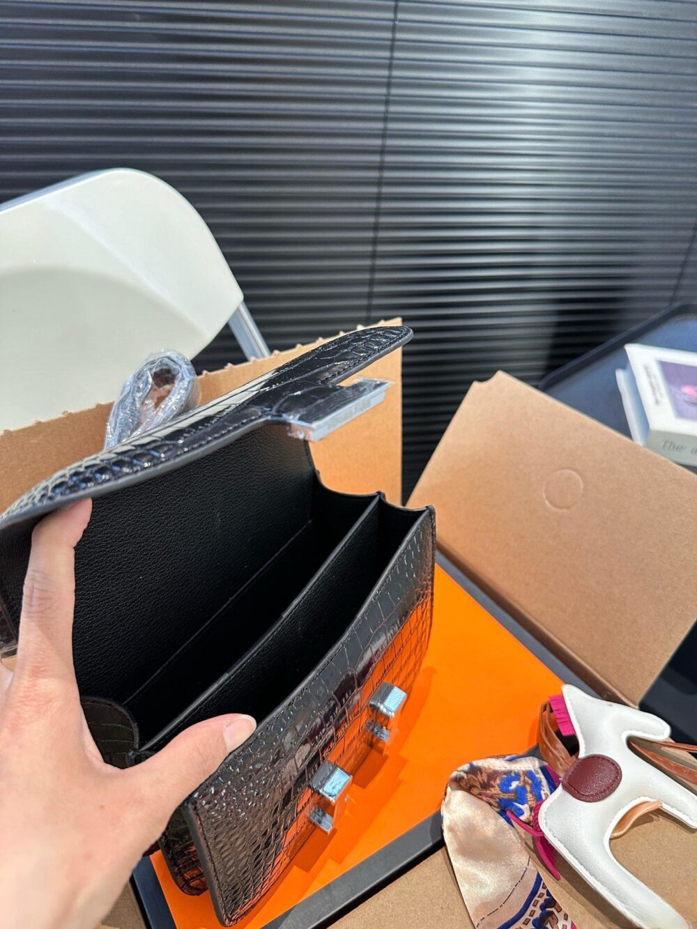 【Hermès 公式旗艦店】エルメス 斜めがけバッグ 当日出荷 好評に付き再入荷！19*14CM - 画像 (9)