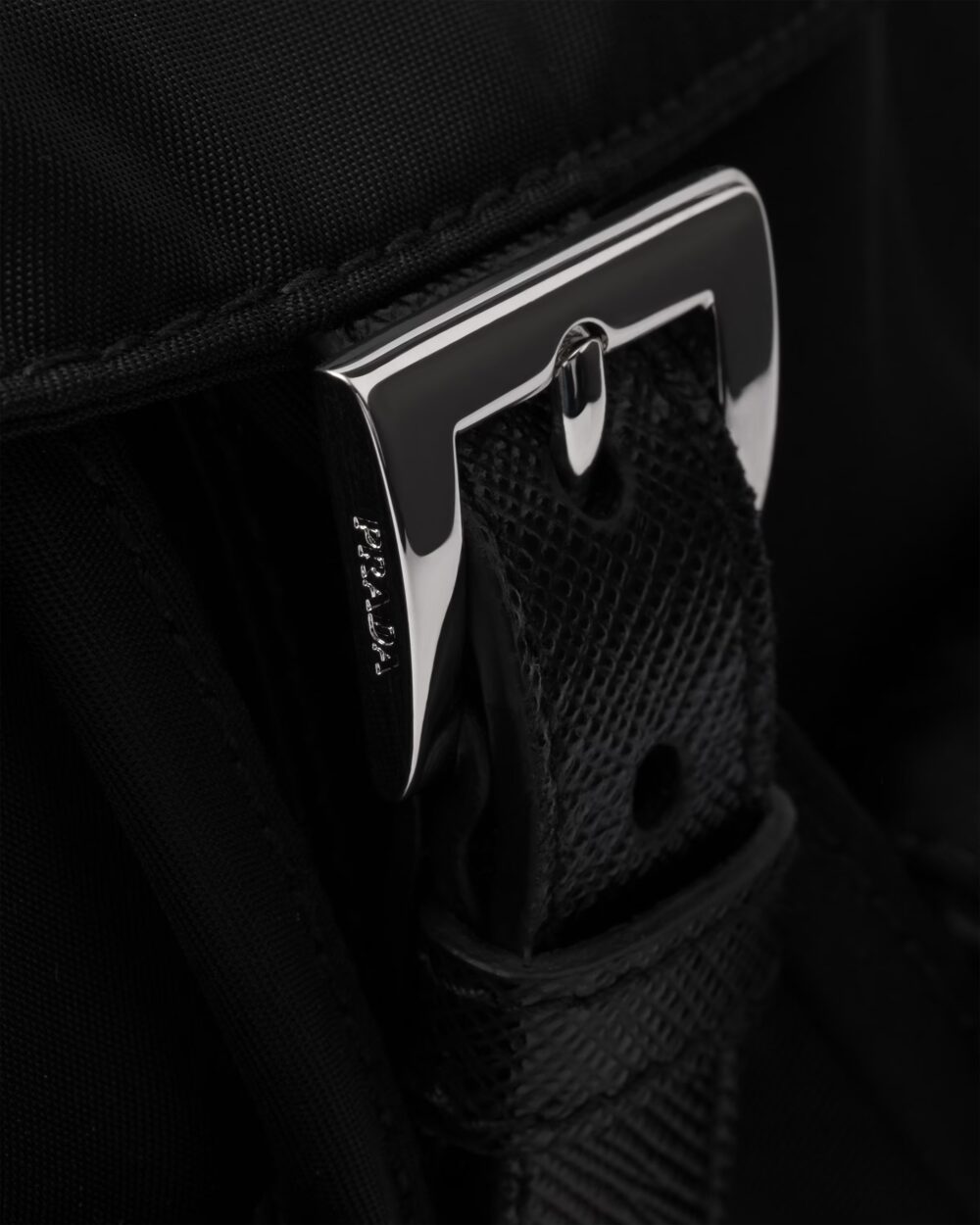 プラダ prada スモール Re-Nylon バックパック ブラック/サンドベージュレディース - 画像 (7)