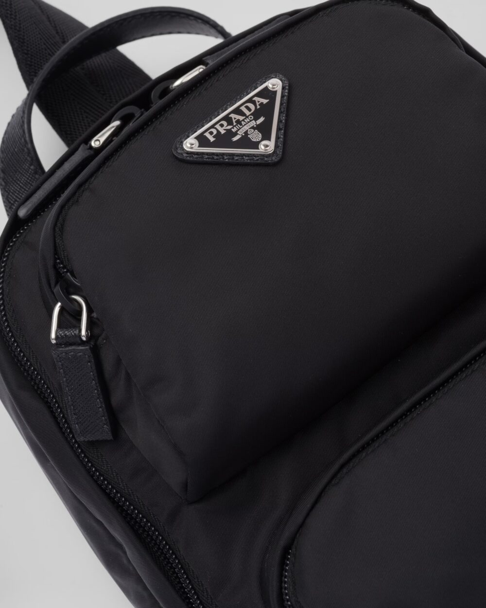 prada メンズ 黒 ショルダーバックパック Re-Nylon xサフィアーノレザー ワン - 画像 (5)