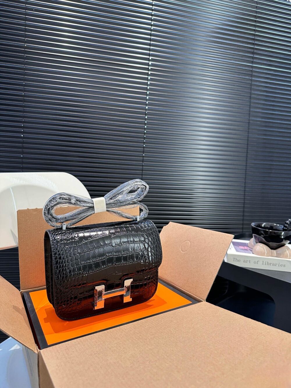 【Hermès 公式旗艦店】エルメス 斜めがけバッグ 当日出荷 好評に付き再入荷！19*14CM - 画像 (2)